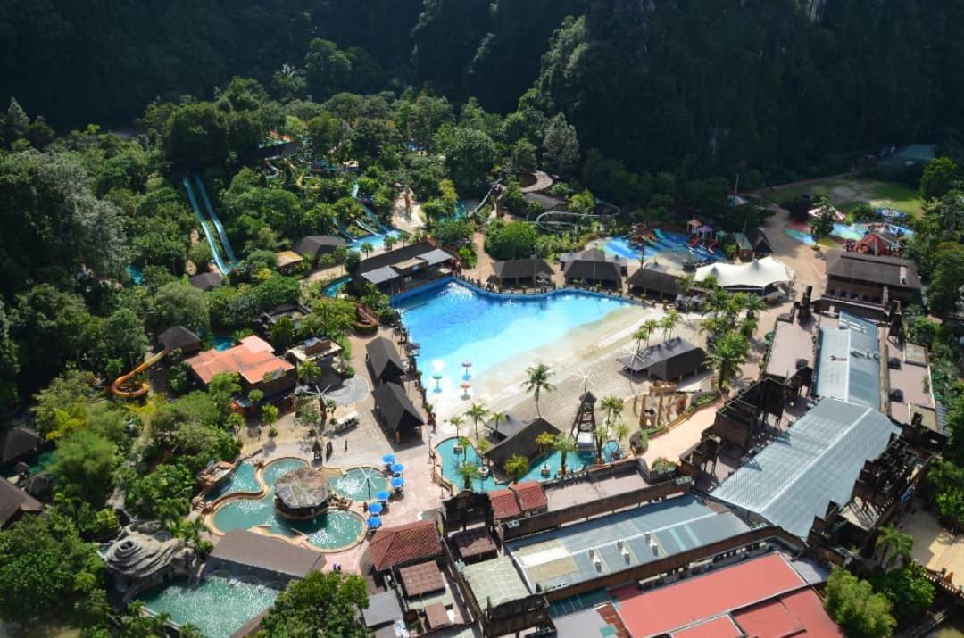 De Hotspring 6 Pax Suite @ Sunway Onsen Ipoh Extérieur photo